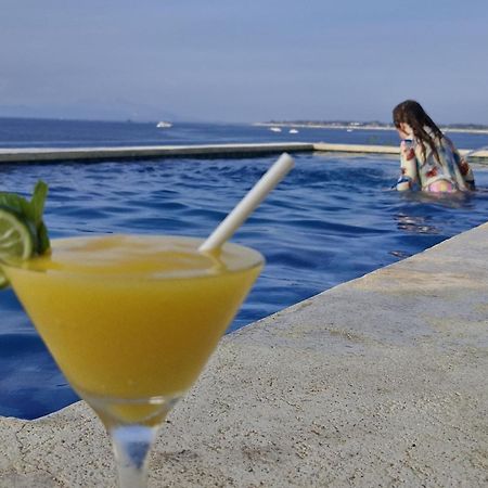 The Edge Lembongan Villa Exterior photo