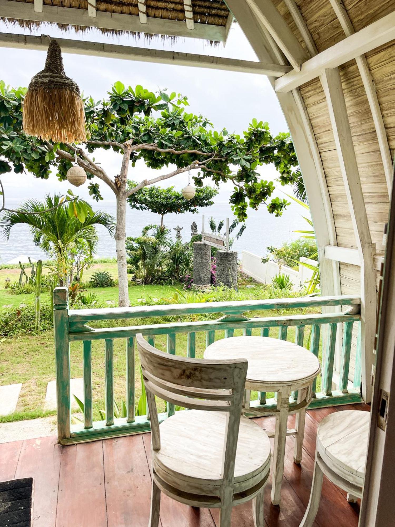The Edge Lembongan Villa Exterior photo