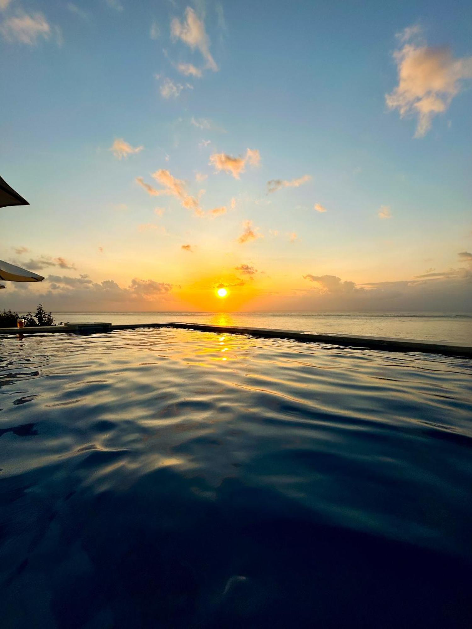 The Edge Lembongan Villa Exterior photo